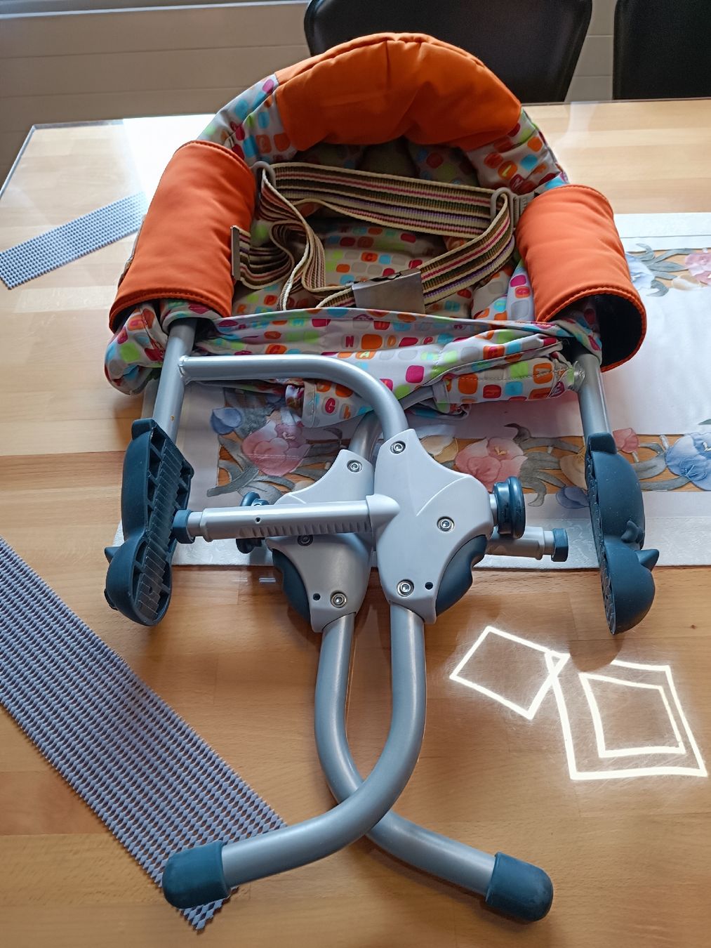 Sedie: Tischsitz von Chicco für zuhause oder unterwegs! – Usato da Pfäfers venduto da Gadonis 2
