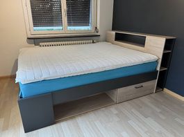 Boxspring-Bett mit Stauraum