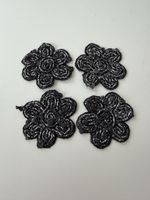 4 Applikationen Blumen schwarz weiss Textil neuwertig