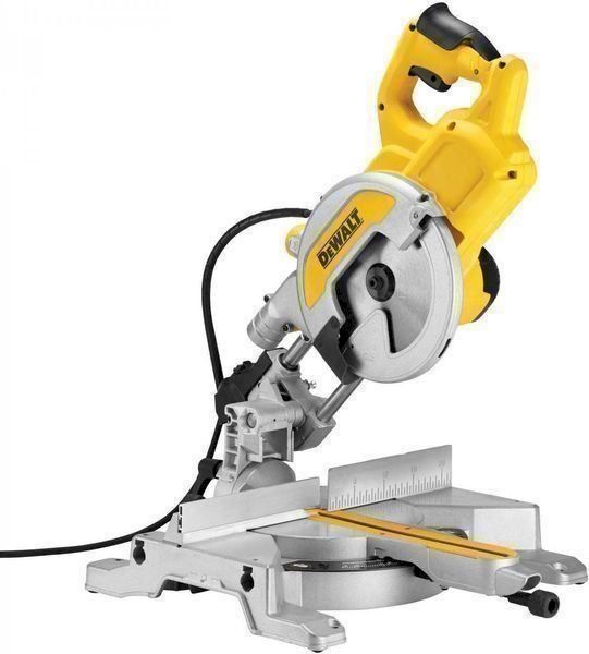 Dewalt Seghe: DeWalt DWS777 Kappsäge – Nuovo e nell'imballaggio originale da Bottighofen venduto da zaap