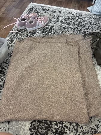 Grosser Schal beige/pinke Textur mit Fransen guter Zustand