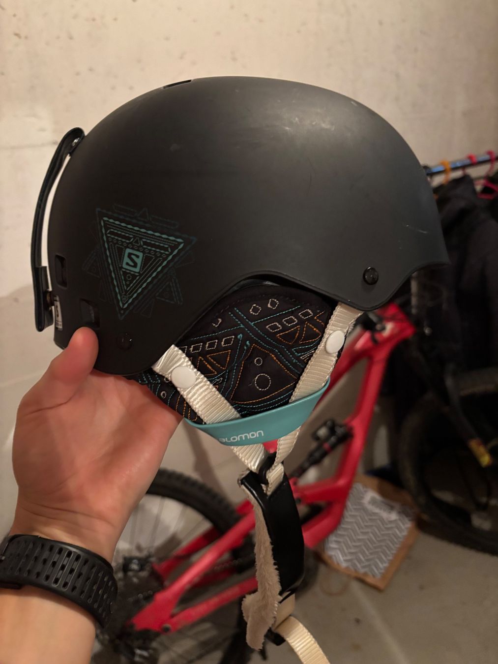 Salomon Helme: Salomon Skihelm – Gebraucht aus Luzern von Schuju1