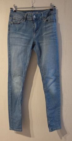 Skinny-Jeans von Esprit (Grösse 28/30)