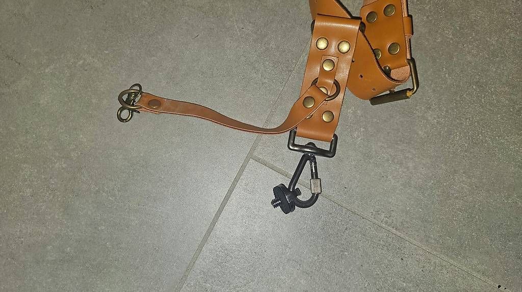 Altri Accessori: Doppel Kameragurt Braun – Usato da Luterbach venduto da akvp17 2