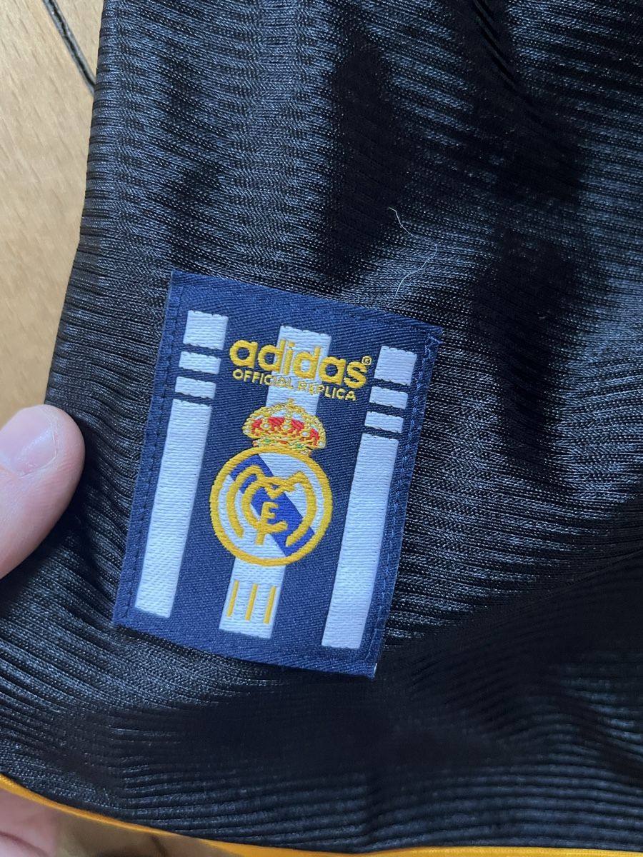 Canottiere & Pantaloni: Real Madrid Trikot  – Nuovo (secondo la descrizione) da Neuenegg venduto da dkfan1 1