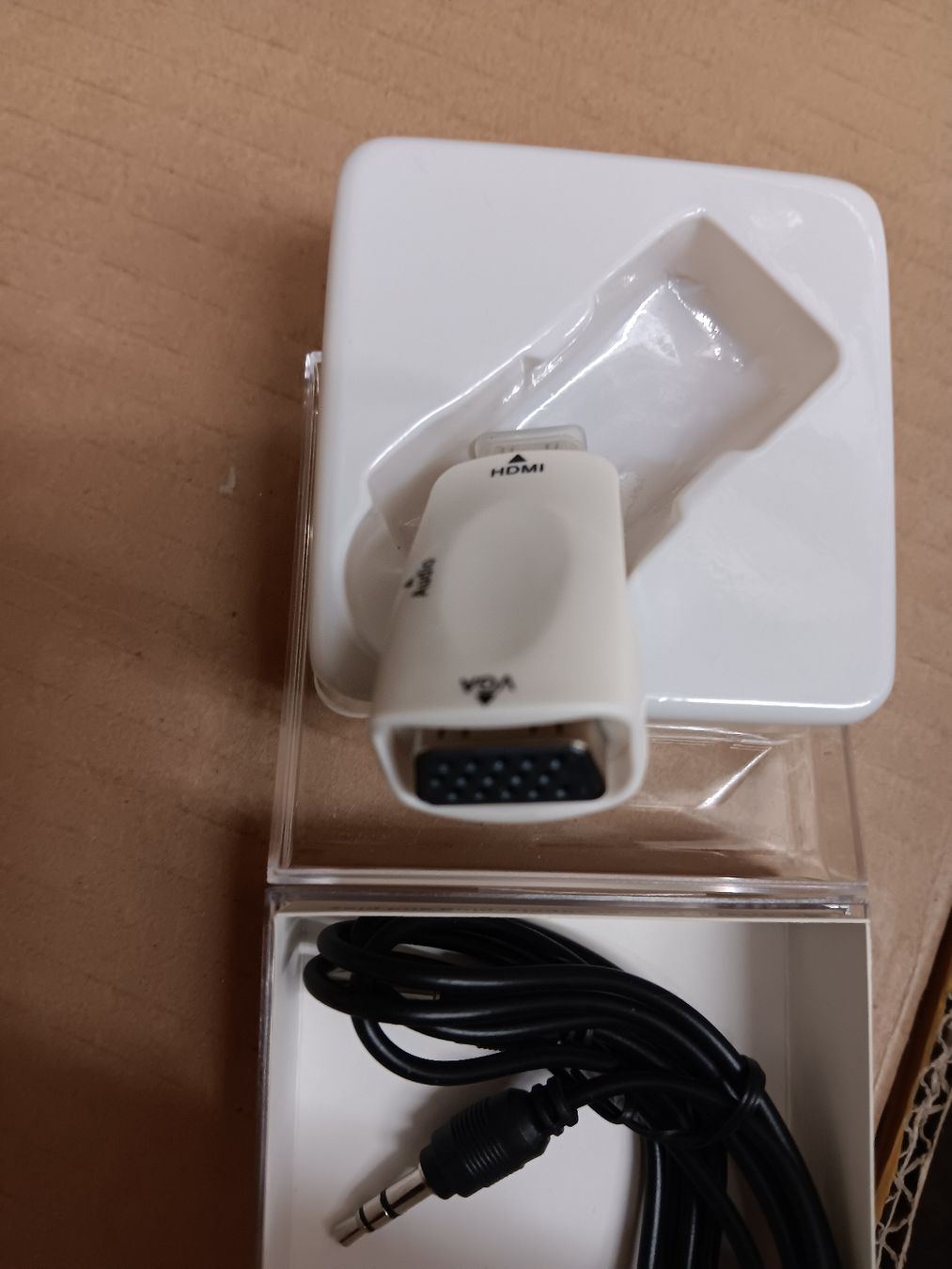 Adattatori: miniHDMI zu VGA Adapter mit Audioausgang – Nuovo e nell'imballaggio originale da Ermatingen venduto da rik4rdo 1