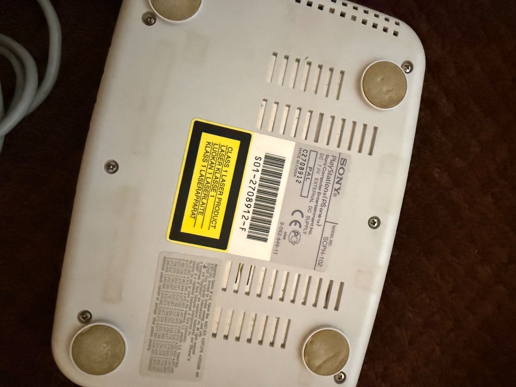 Sony Consoles: Playstation ONE – D'occasion à Neuhausen par xmariposay 1