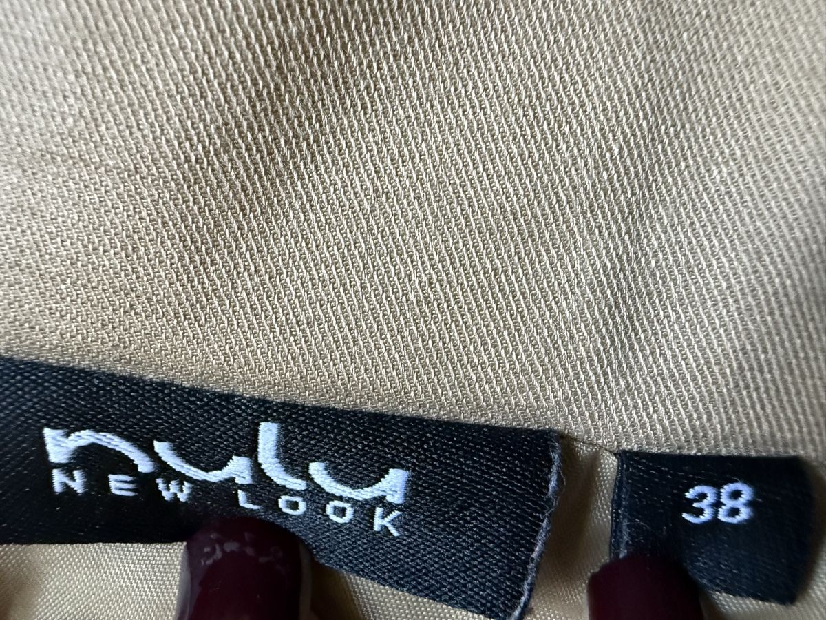 Röcke: Jupe midi beige Nulu, t.38/M – Gebraucht aus Tavannes von Thriftshop 6