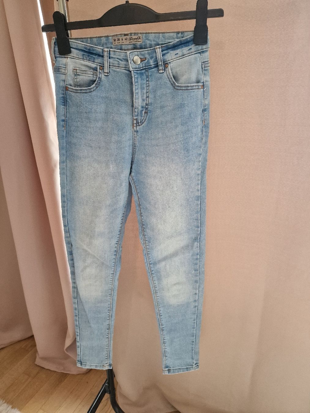 Primark Jeans: Skinny Jeans hellblau – D'occasion à Balgach par kimo1