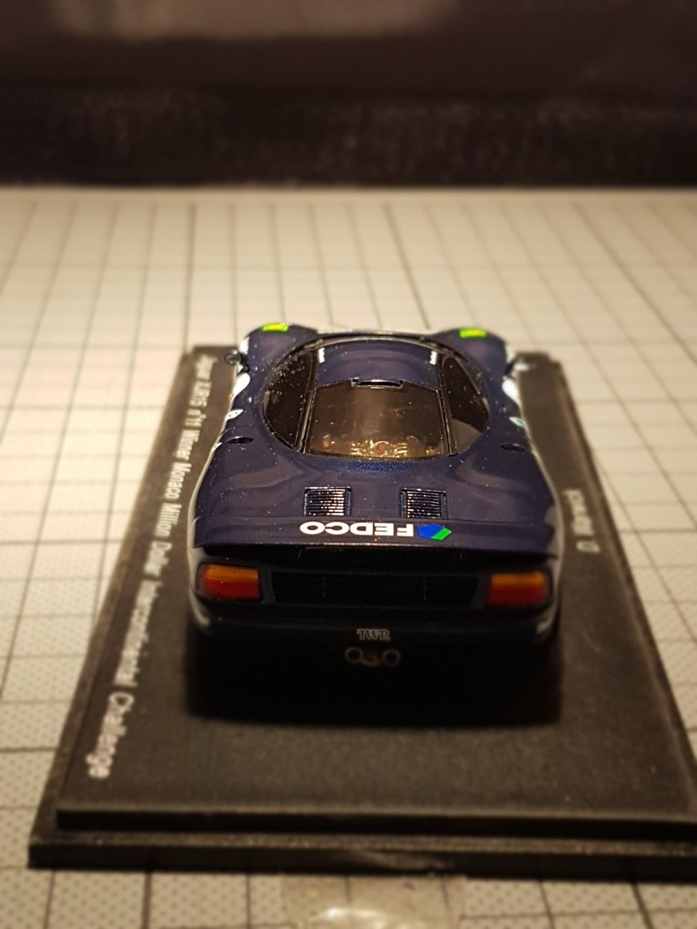 Jaguar Modellini d'auto: Jaguar XJR 15 #11 – Nuovo e nell'imballaggio originale da Chézard-St-Martin venduto da AlPat-Collections 3