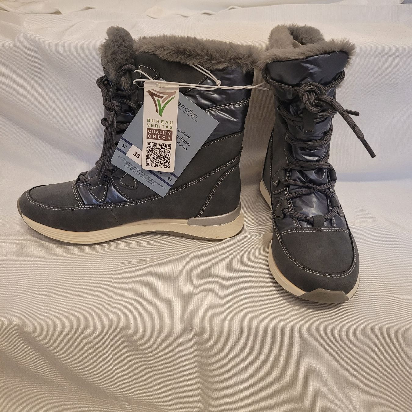 Damenschuhe: Damen Winterstiefel 38 neu – Neu (gemäss Beschreibung) aus Niederbuchsiten von klengyel