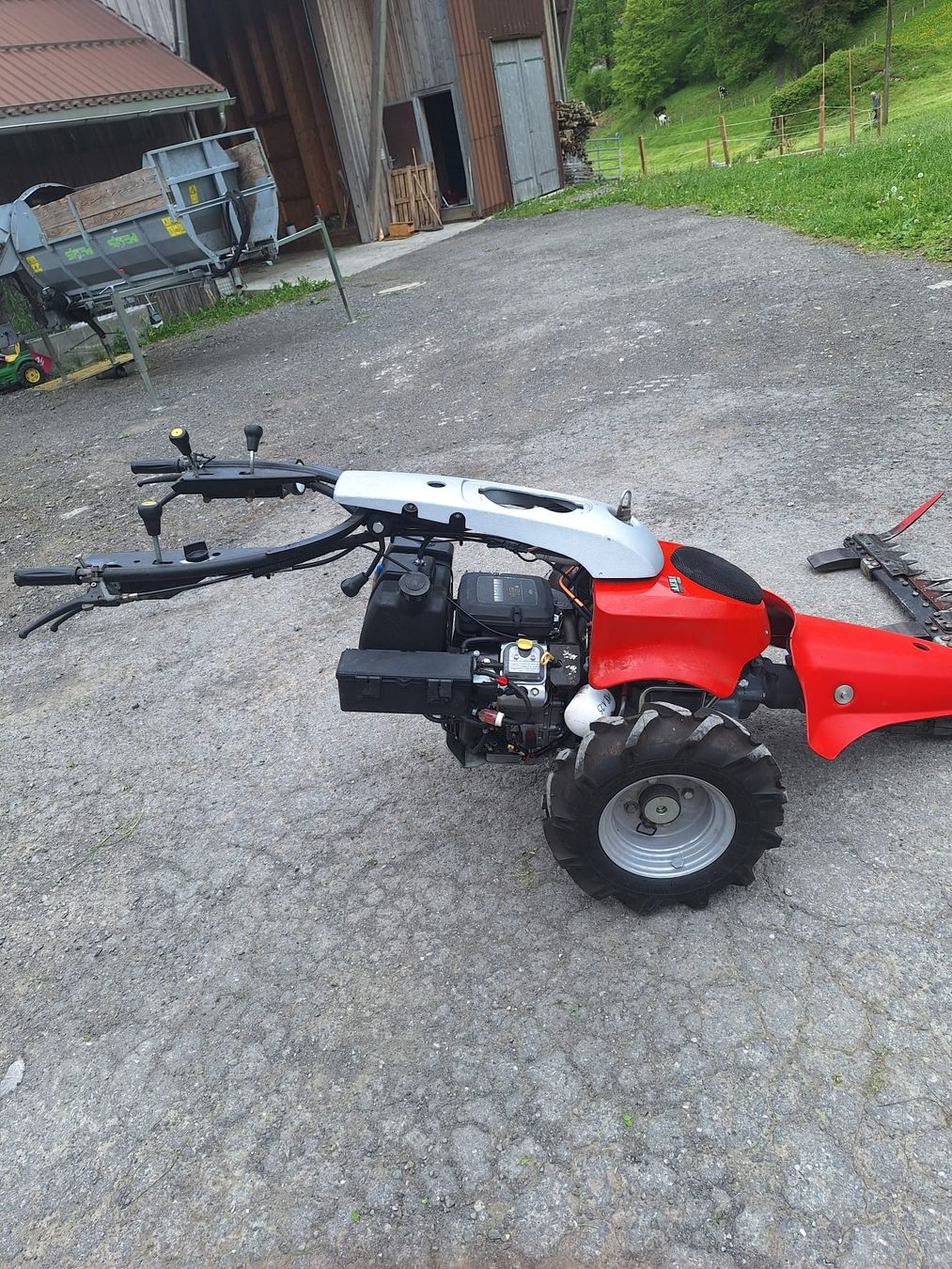 Aebi Tutte le macchine: Motormäher Aebi CC56 – Usato da Emmetten venduto da EC240 3