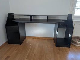 Gaming Schreibtisch