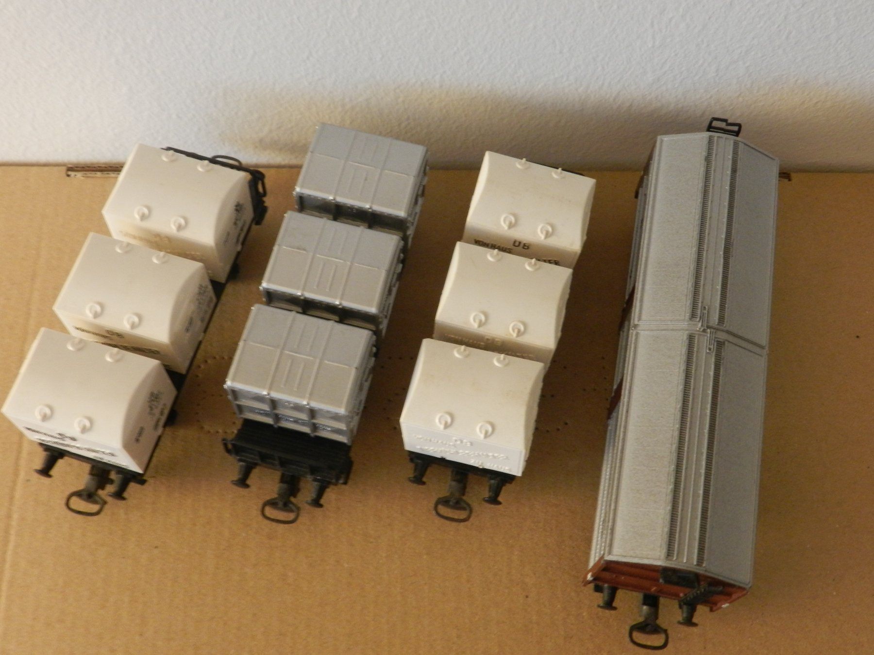 Kleinbahn Modelleisenbahnen: H0 DC KLEINBAHN Güterwagen DB 4 St – Gebraucht aus Arzier-Le Muids von elocin83 4