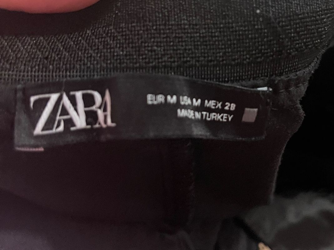 Zara Pantaloni: Chino Hose Damen – Nuovo (secondo la descrizione) da Winterthur venduto da Milan340 3