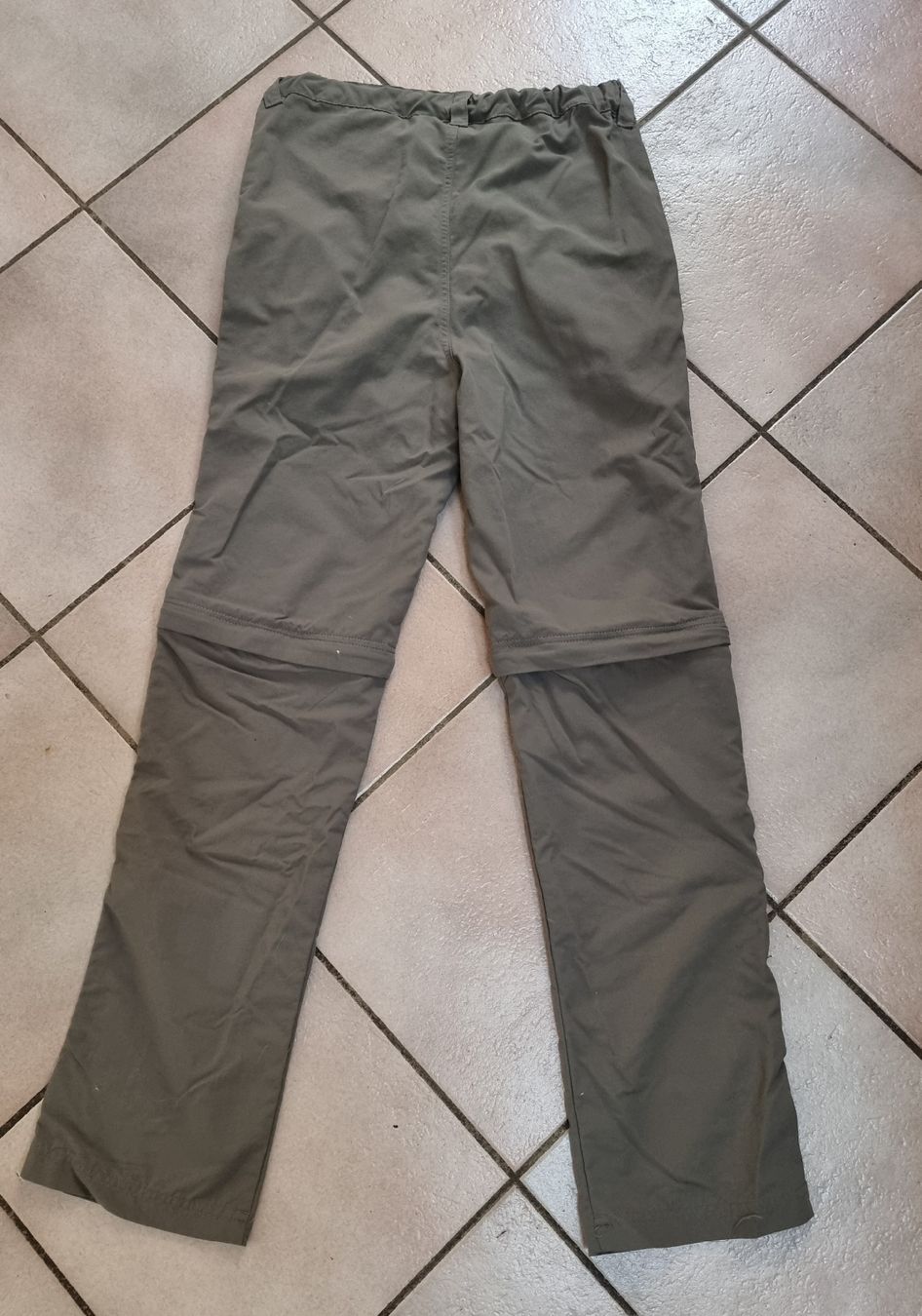 Trevolution Pantaloni: Pantalon de randonnée Trevolution  – Usato da st-Léonard venduto da Pegaze0 1