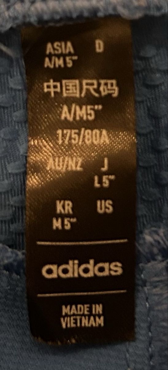 Adidas Hosen: Adidas Shorts – Gebraucht aus Basel von Christopher123 5
