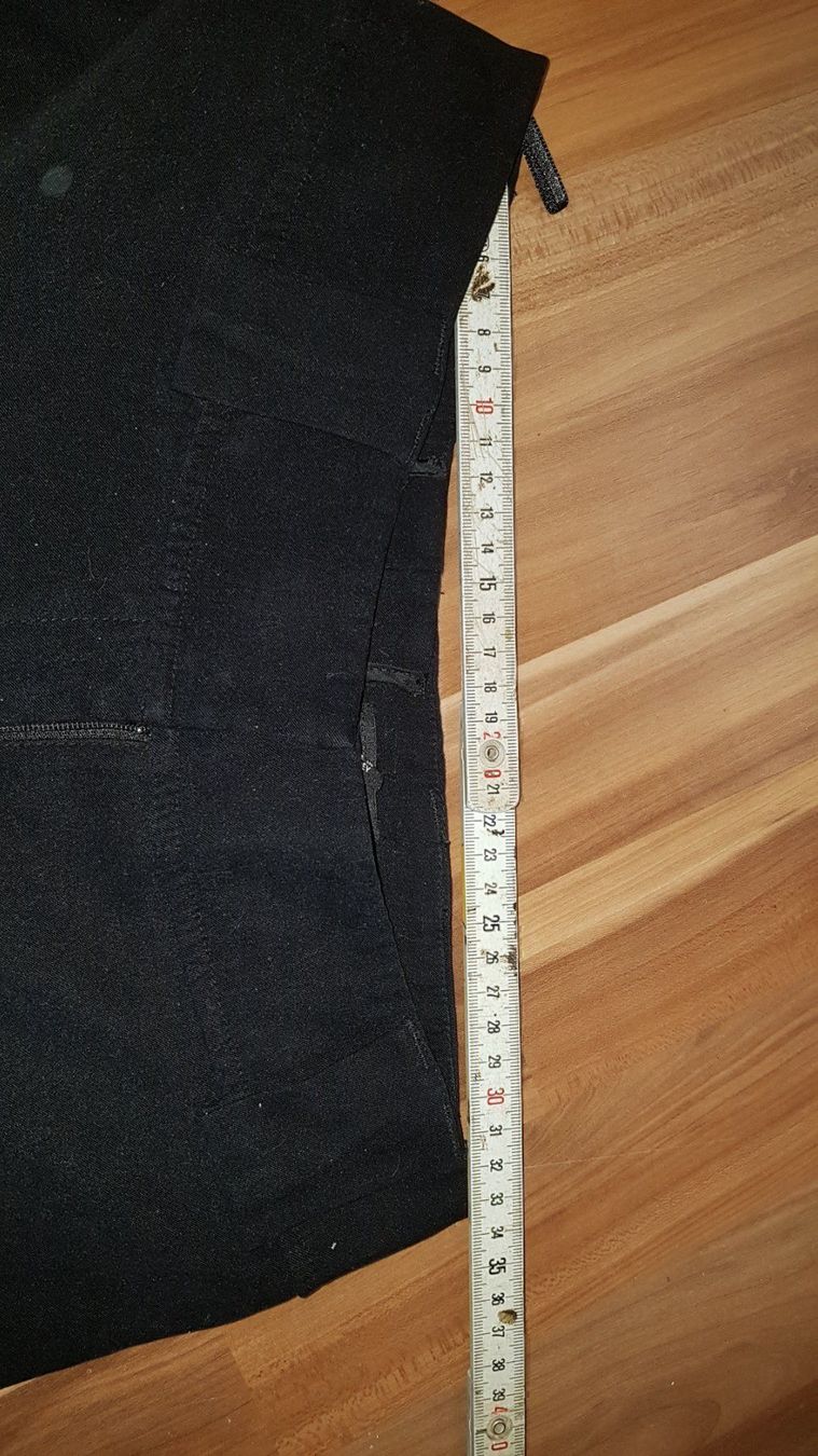 Pantaloni: Velourhose schwarz gr 36 K21 – Usato da Schwarzenburg venduto da Flamingo07 2