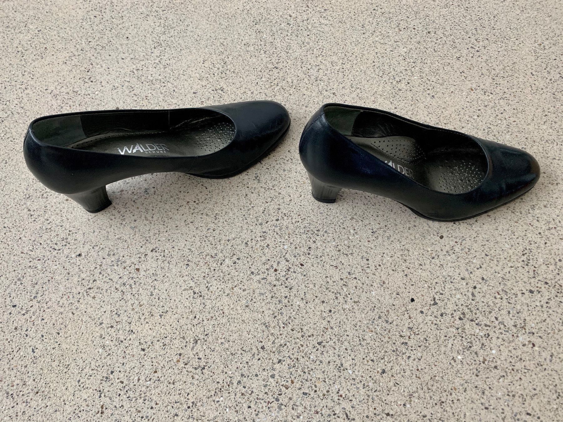 Walder Scarpe da donna: Pumps von Walder schwarz 35 – Usato da Zürich venduto da Jaskam 2