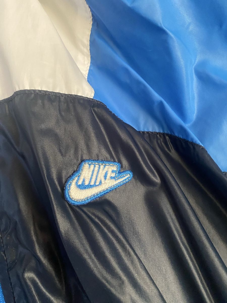 Nike Giacche: Vintage Nike Windbreaker Jacke – Usato da Märwil venduto da th.sellsnbuys 2