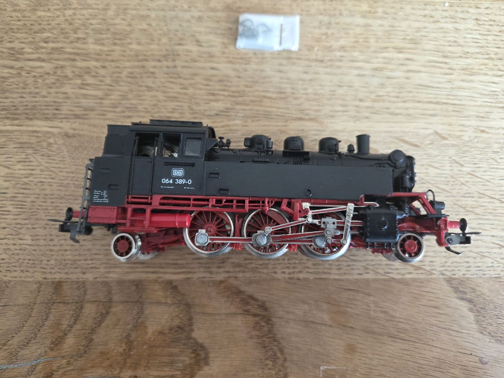 Fleischmann Modellini di ferrovie: Fleischmann Dampflokomoive BR 64 – Usato da Berikon venduto da TopLok1 2