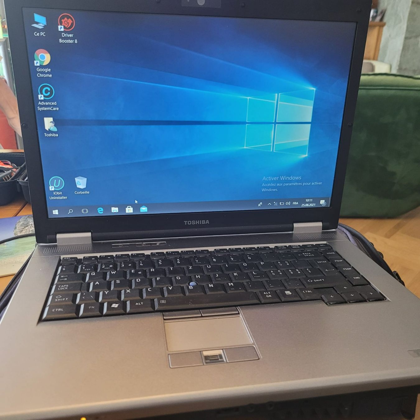 Toshiba Notebook: Laptop Toshiba 15" + Sacoche – Usato da Crans-Montana venduto da val_z27p 2