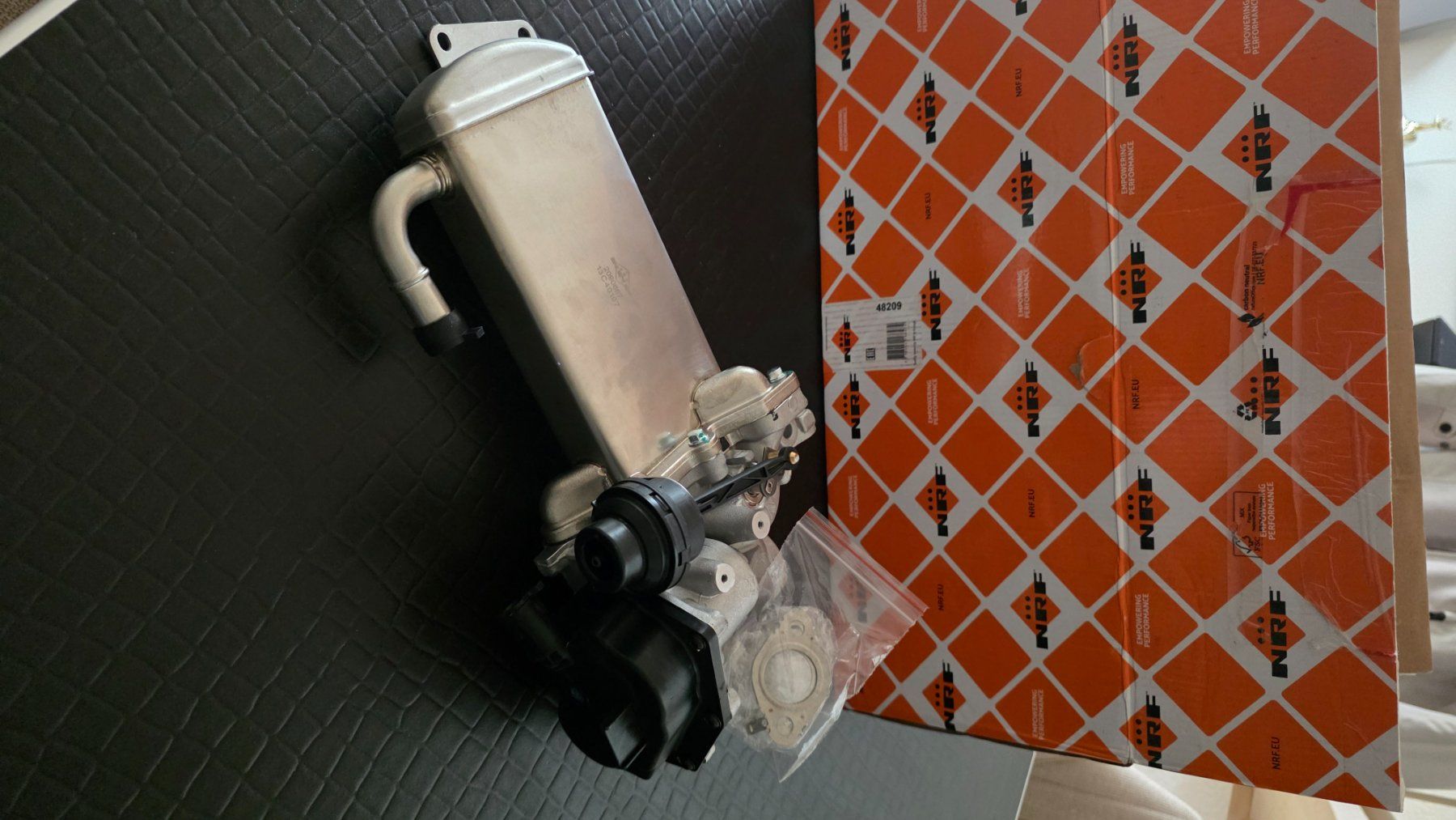 Alle Autoersatzteile: AGR Modul VW T5 T6 – Neu und originalverpackt aus Cham von bri_kbc5