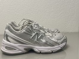 New Balance U740