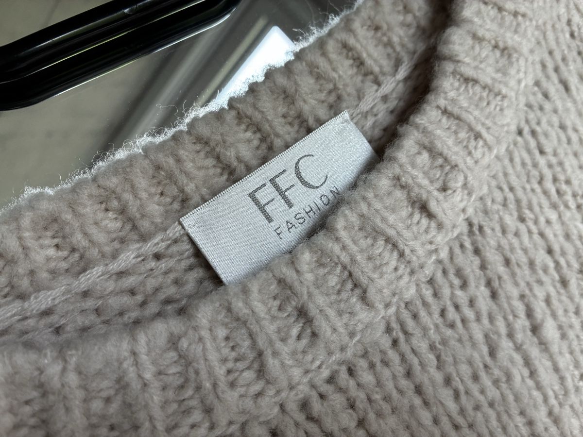 Pulls & Sweat-shirts: FFC! wunderschöner Strickpullover gr. S – Neuf (Voir description) à Winterthur par Mitschg 1