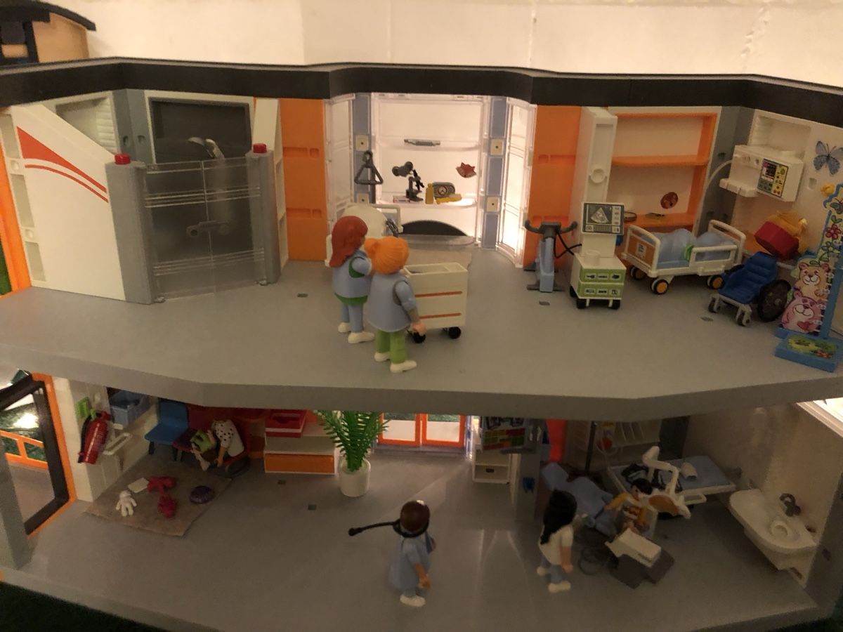 Playmobil Spielzeuge: Playmobil Krankenhaus – Gebraucht aus niederlenz von vino-kiki 3