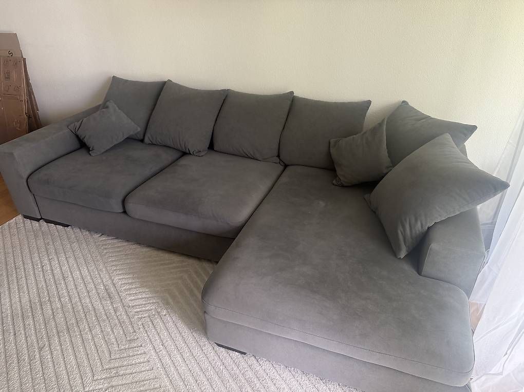 Conforama Divani: Ecksofa mit Schlaffunktion – Usato da Aarburg venduto da lad_6b9f 1