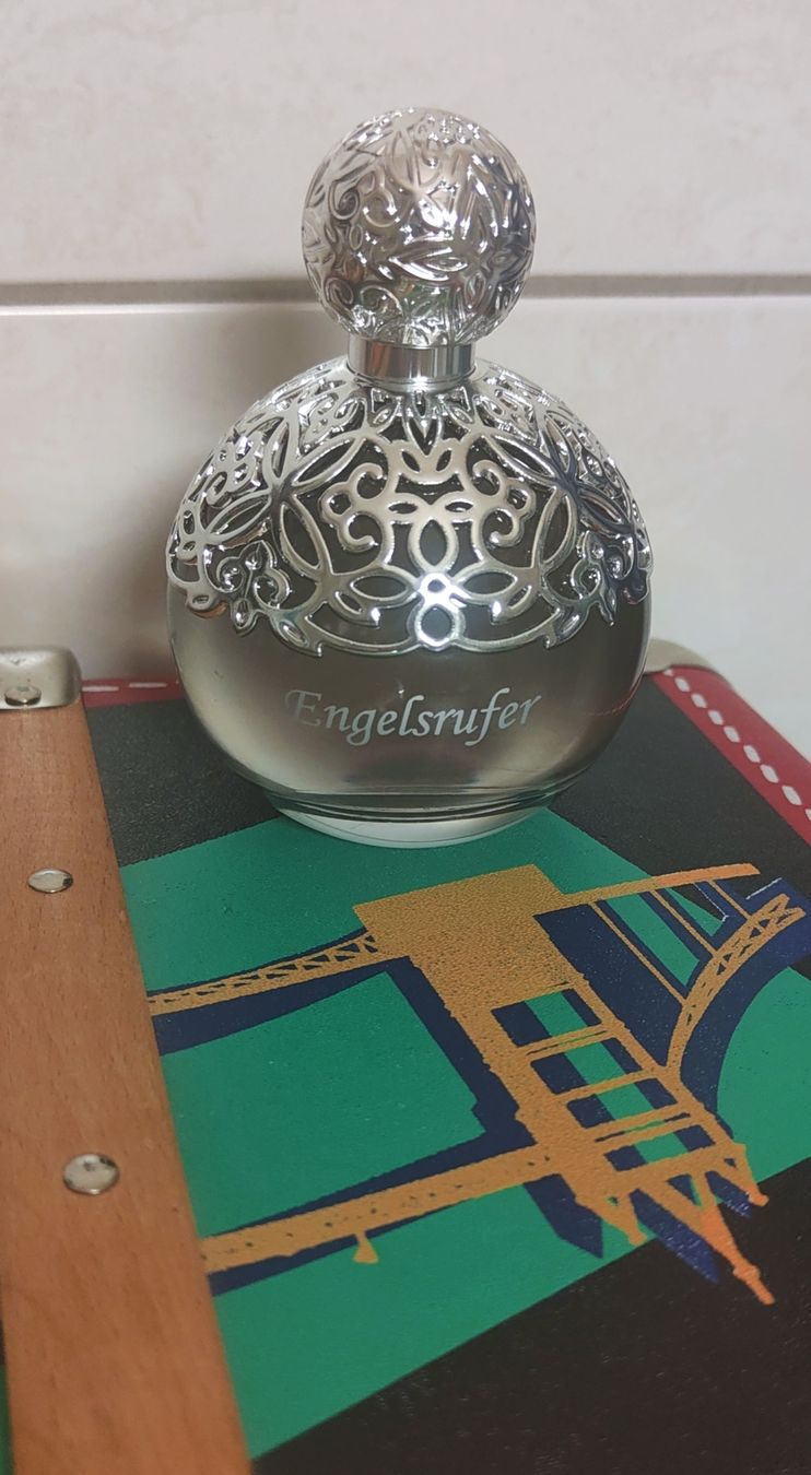 Profumi & Eau de Toilette: Engelsrufer eau de parfum 100ml, NEUF sans emballage – Nuovo (secondo la descrizione) da Biel/Bienne venduto da notfun 1