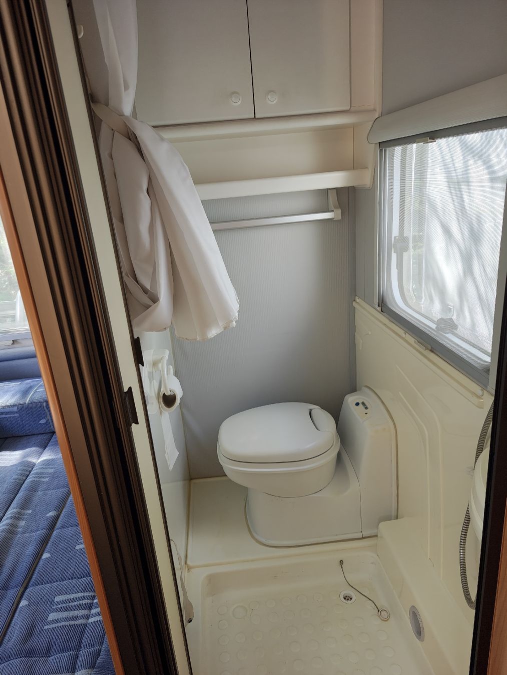 Mobilhome: Wohnmobil der Sonderklasse – Usato da Hirzel venduto da Garagegold01 8