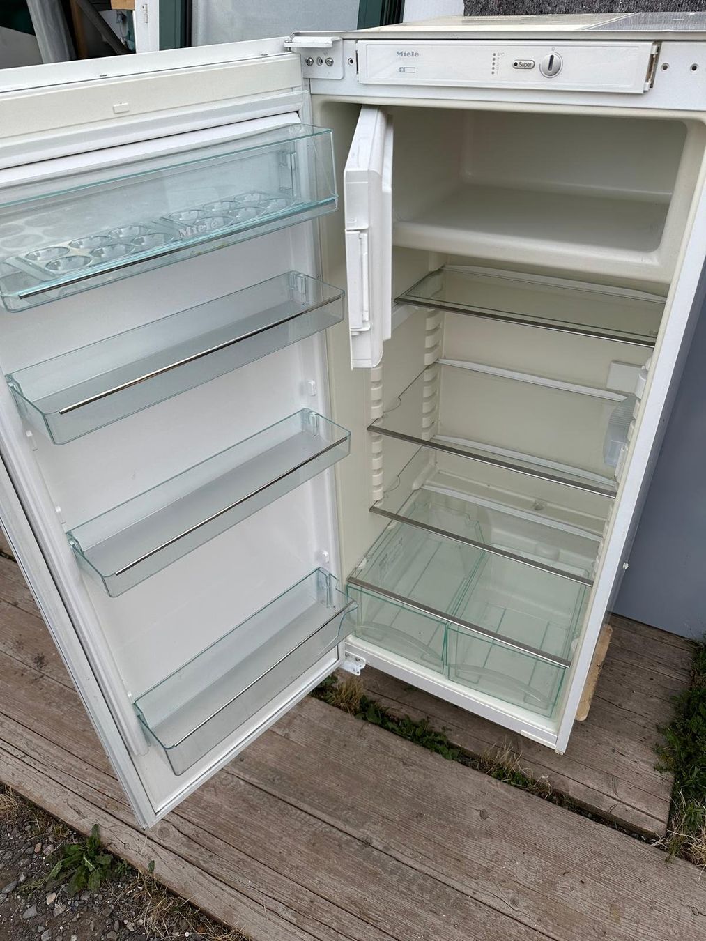 Miele Kühlschrank: Kühlschrank Einbaukühlschrank Miele – Gebraucht aus Spreitenbach von Space_X 4