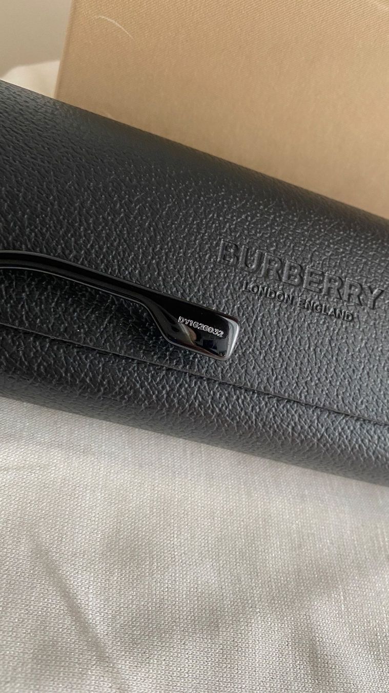 Burberry Occhiali & Lenti: Burberry Sonnenbrille – Nuovo e nell'imballaggio originale da Schaan venduto da MivrSh 6