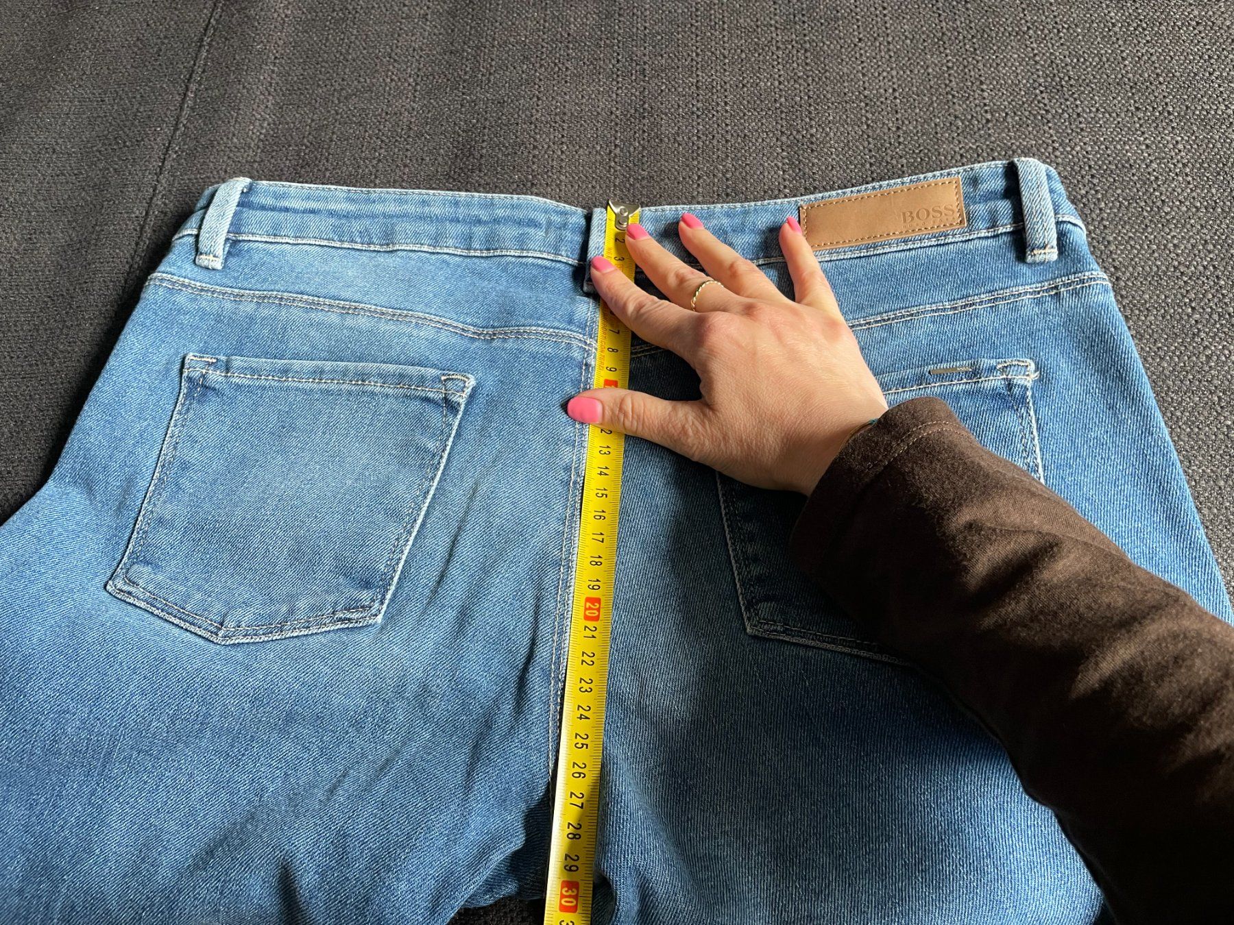 Hugo Boss Jeans: Jeans Hugo Boss – Neu und originalverpackt aus Meilen von val_tsv8 9