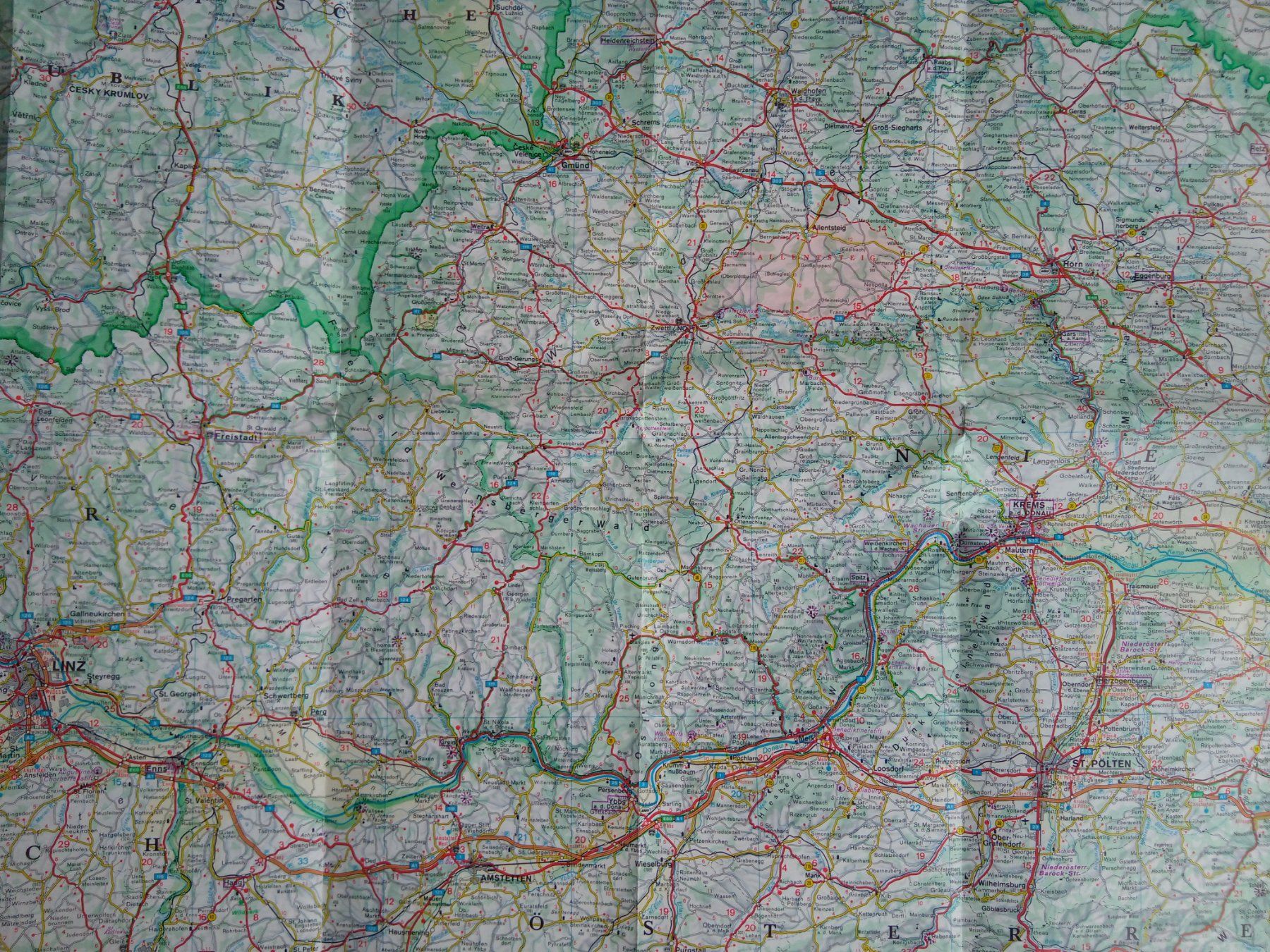 Landkarten & Atlanten: Strassenkarten aus den 90er Jahren – Gebraucht aus Pratteln von Zund-88-Funken 3