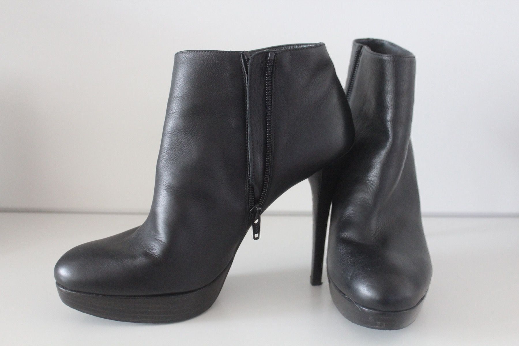 Stuart Weitzman Scarpe da donna: Stuart Weitzman Stieflettem Gr.39.5 – Usato da Zürich venduto da JOD213 2