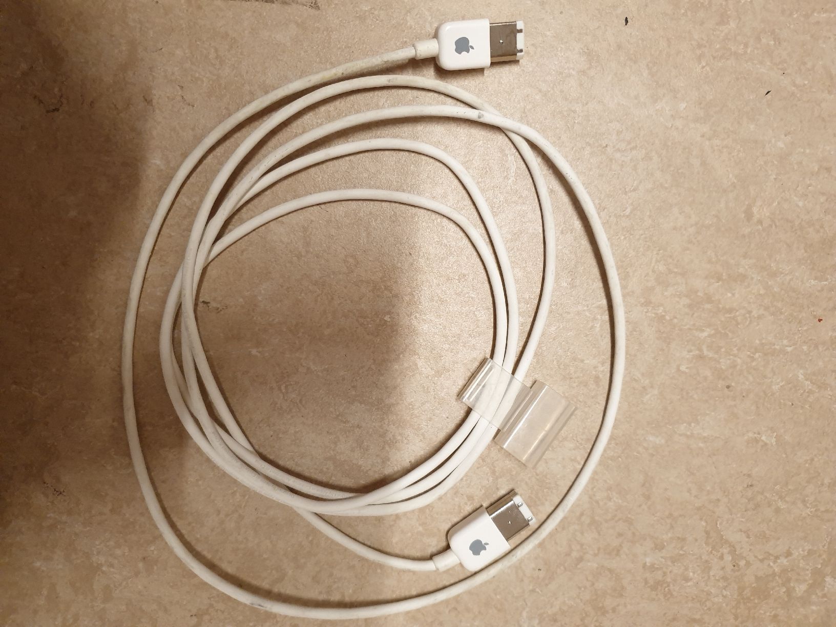 Apple Cavi: Apple Firewire Kabel – Usato da Ittigen venduto da Ziok187