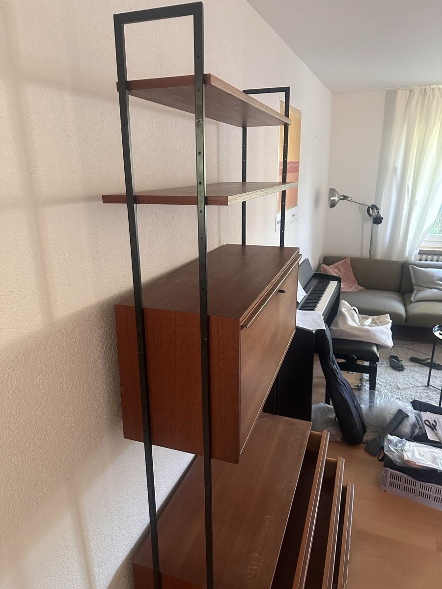 Regale: Vintage Wandregal  – Gebraucht aus Zürich von Flokke33 3