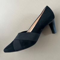 PETER KAISER Suede Pumps 🖤