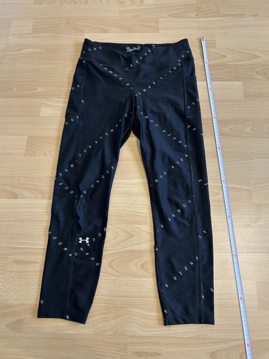 Under Armour Pantaloni: Under Armour Damen Sporthose, Gr. M – Usato da Biel/Bienne venduto da SandraDG