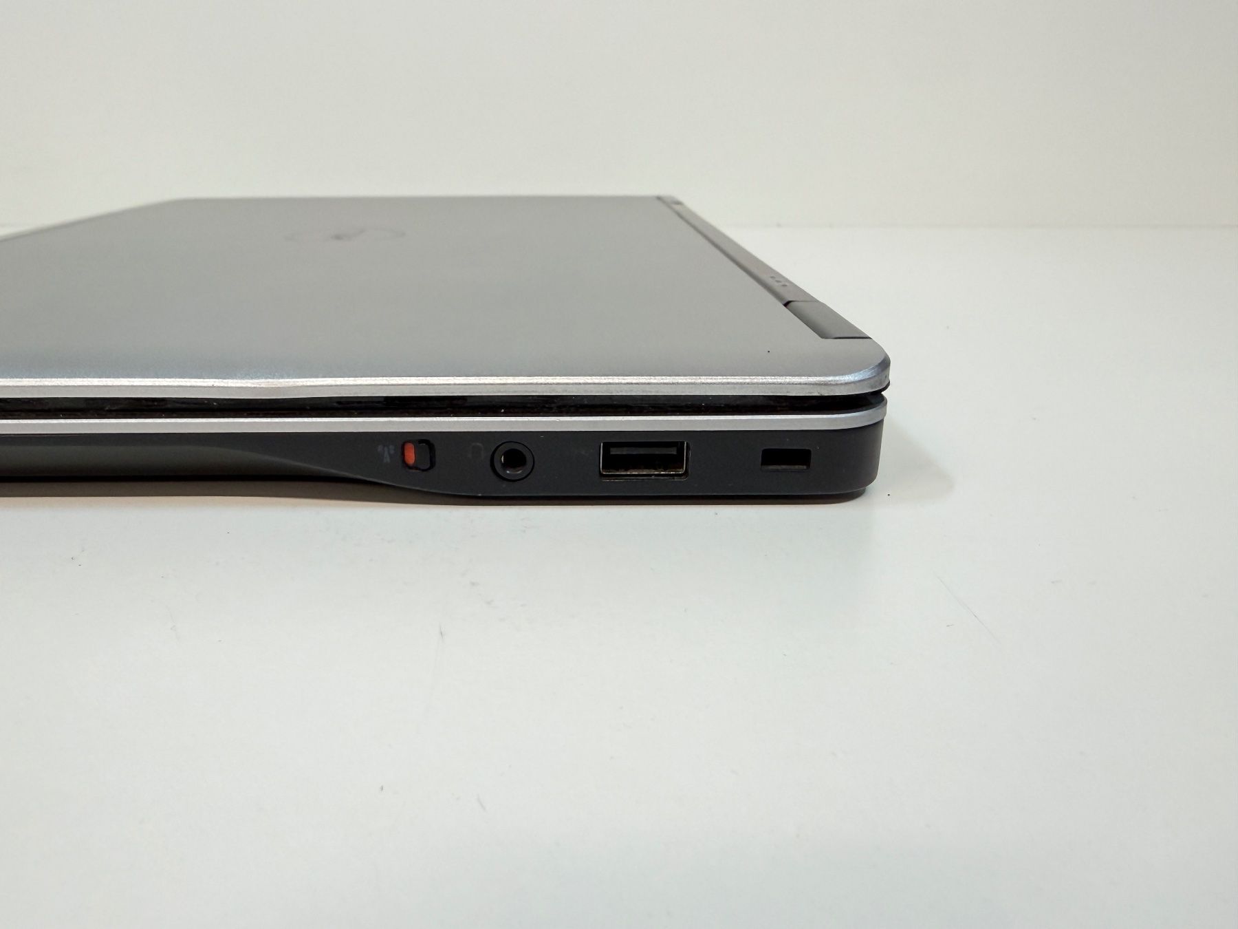 Dell Notebook: Notebook 14" Dell Latitude E7440, Intel Core i5, DEFEKT – Difettoso da Lachen SZ venduto da alcom-electronics 1