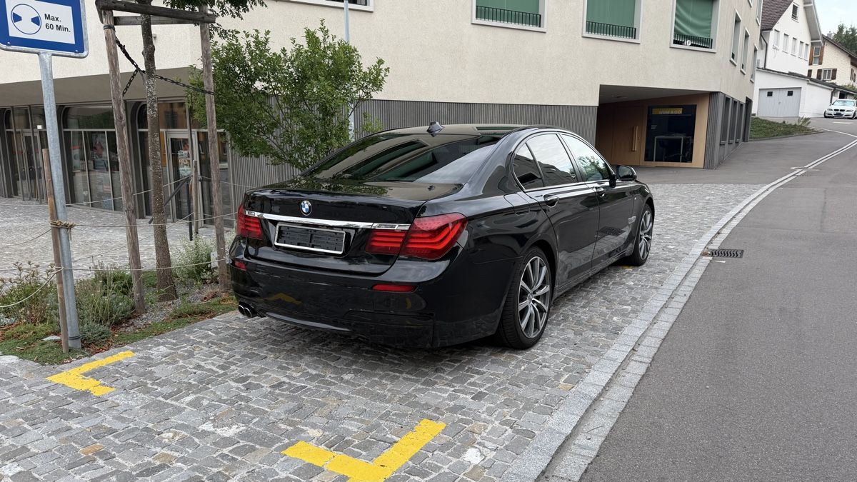 BMW Automobili: BMW 730d xDrive ab Service & MFK – Usato da Stetten AG venduto da TheBestBrands 2