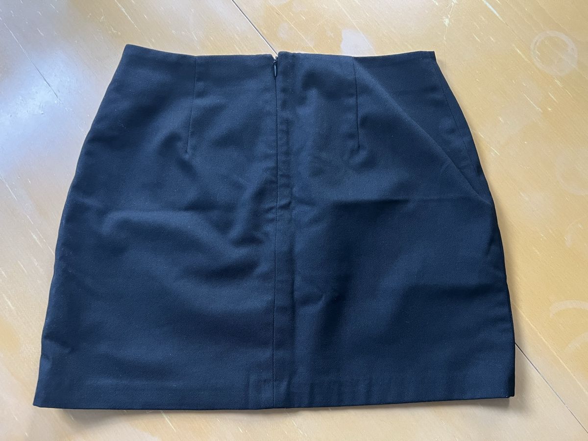 H&M Röcke: Black mini skirt  – Gebraucht aus Zürich von san_t2jq 1