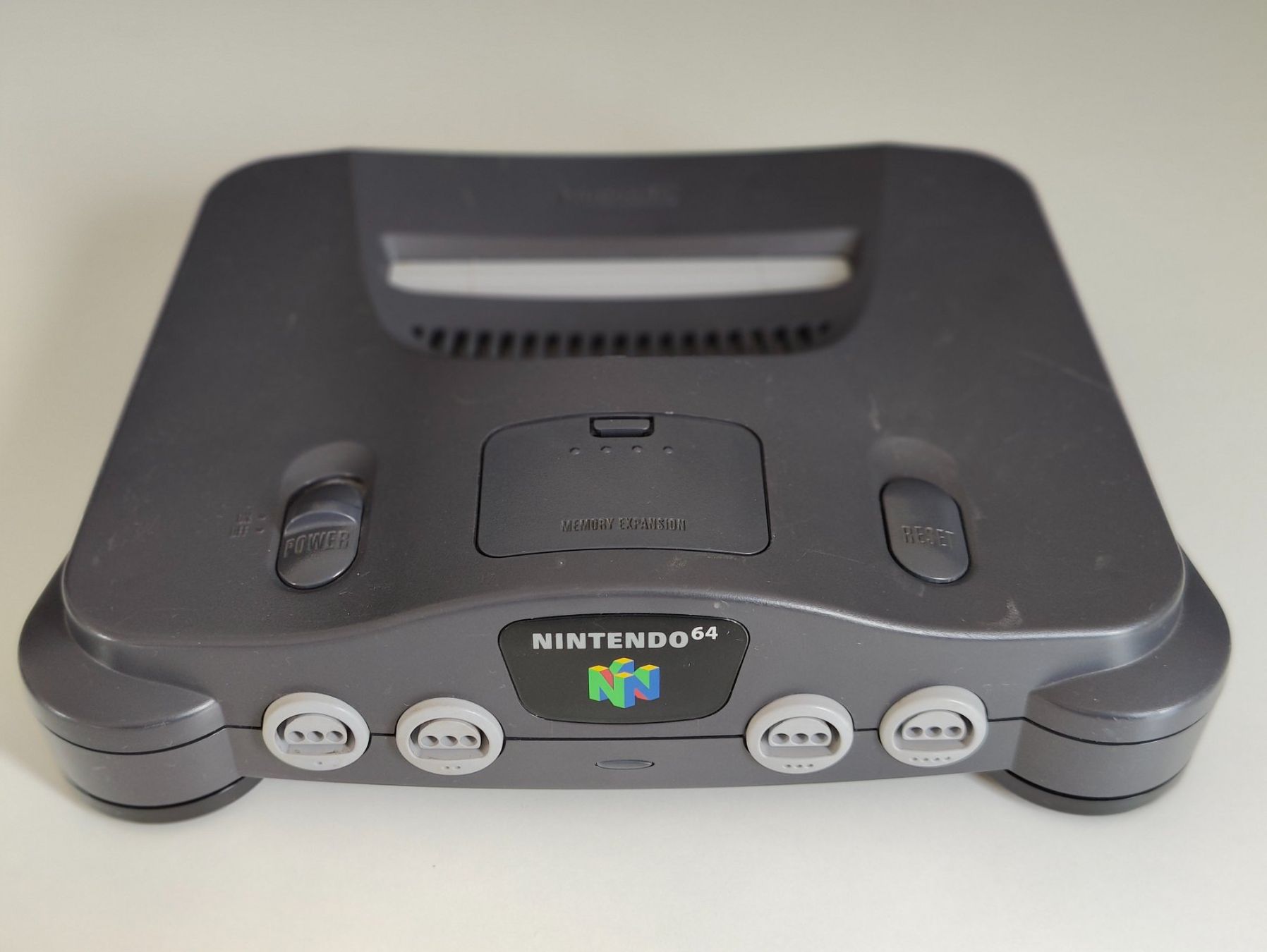 Nintendo Konsolen: Nintendo 64 Konsole Set mit 2 Controller & Expansion Pack – Gebraucht aus Dintikon von Nightcom