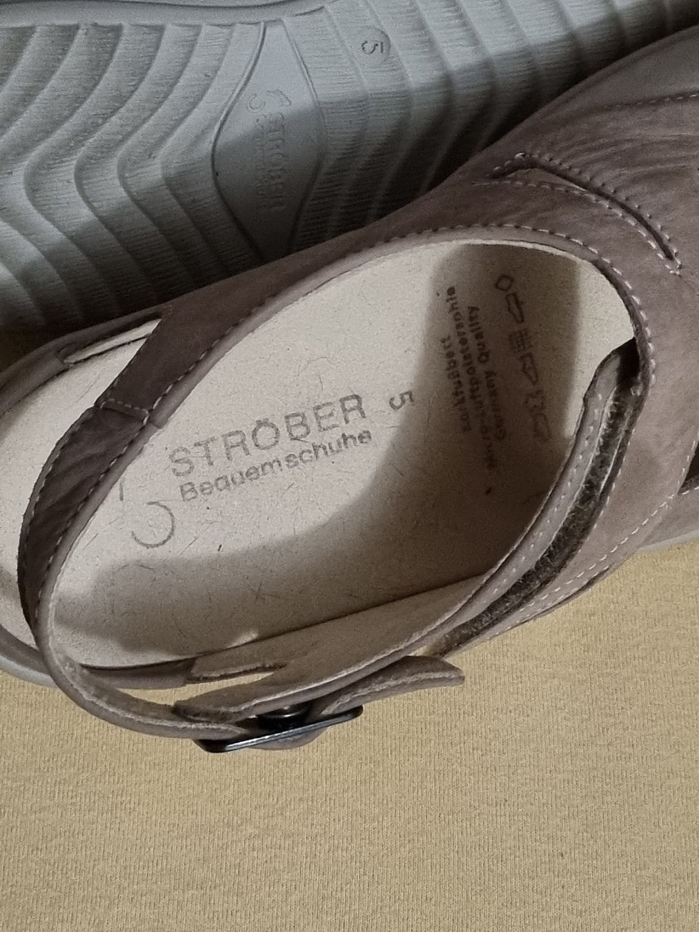 Scarpe da donna: Strober Bequemschuhe Sandalen Gr. 5 neuwertig – Nuovo (secondo la descrizione) da Aesch BL venduto da mutti04 1