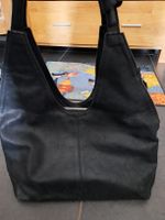 Schwarze Ledertasche, geräumig & stylisch!