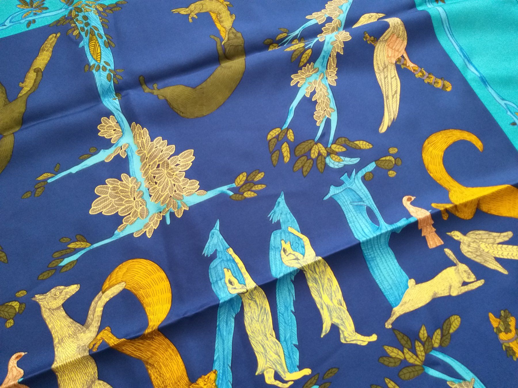 Hermès Foulard & Sciarpe: HERMES "ALPHABET III" CARRE 90 CM – Usato da Cossonay-Ville venduto da Les_1001_perles 7