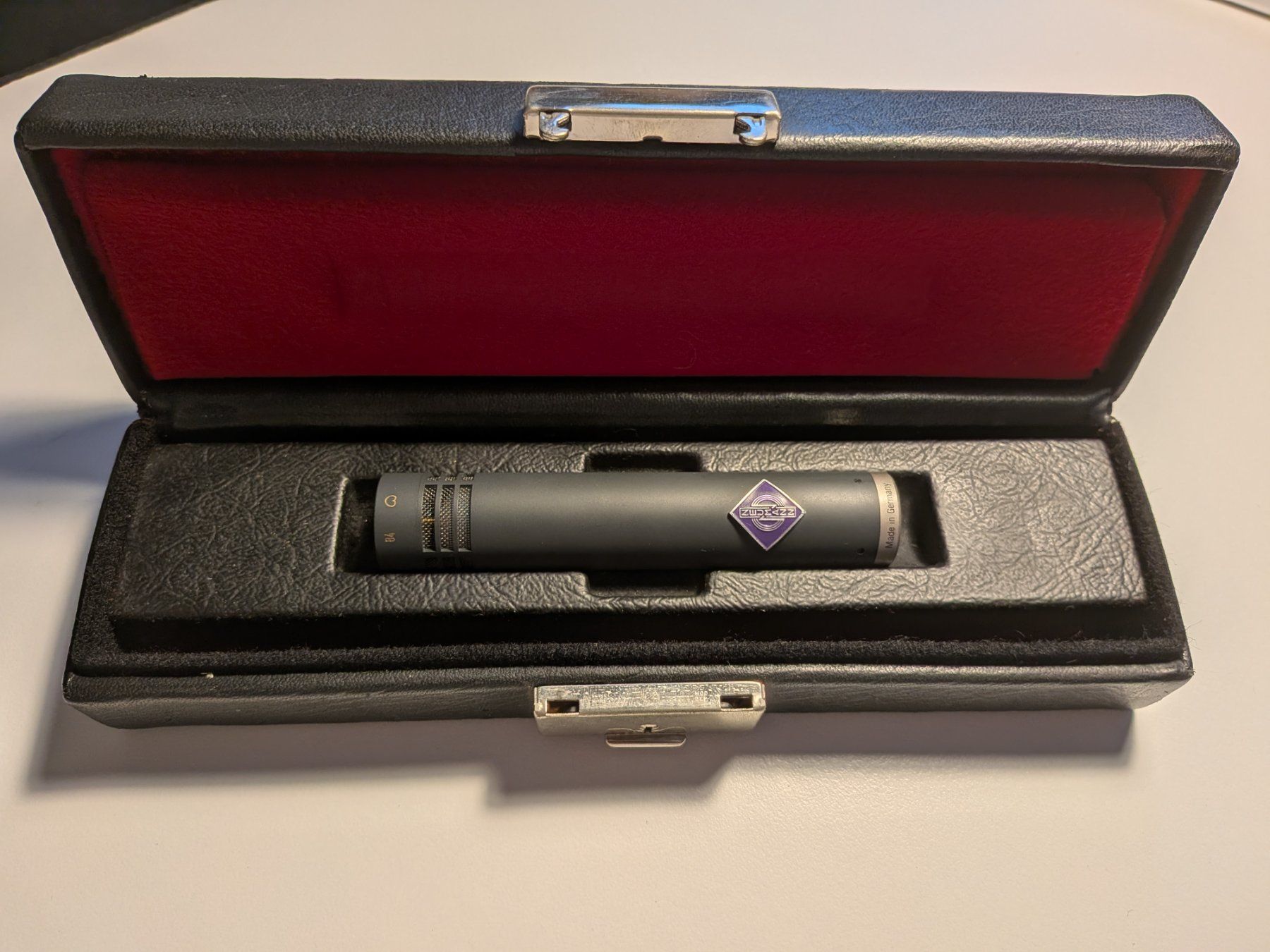 Neumann Mikrofone: Neumann KM 84 i (KMi) – Gebraucht aus Worblaufen von Ssjaeggi
